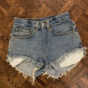 Vintage Levi’s Jean Shorts